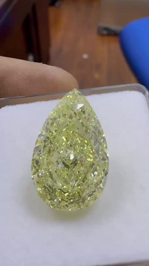 2.6K views · 83 reactions | Comparing big important white diamond...