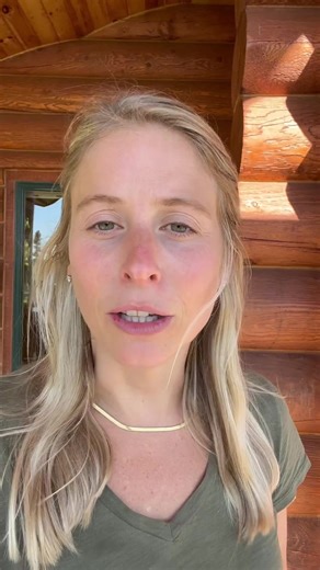 Join us for a tour of the 2 Bedroom Log Home at Temperance Landing 🌊 This unit features: 🛏️ 2 Bedrooms, each with a King bed 🌊 Large lakeside deck 🛁 Soaking tub 🔥 Wood burning fireplace 🍽️ Full kitchen & dining area | Bluefin Bay Family of Resorts