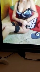 honey scott playing with her pussy
