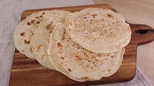 5 Minutes Ready! Quick and Easy flatbread made with Batter! No Kneading! No Oven | Simple Food - videos and recipes