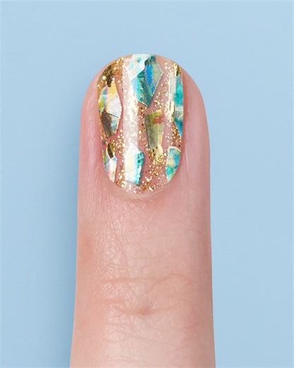 1.8K views · 24 reactions | Nail art is trending! Sally Hansen's new Nail Strips designs bring artistry to your fingertips in minutes with no salon needed!  #SallyHansen #SalonEffects #NailStrips #nailart #nailinspo | Coty | Facebook