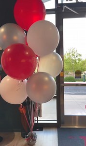 🍩🍦Check out highlights from last week when we welcomed more employees back to the office at our San Mateo HQ! 🎈🍻 | Zynga Inc.