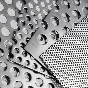 [Hot Item] Decorative Metal Sheets Galvanized Punching Perforated Metal Mesh