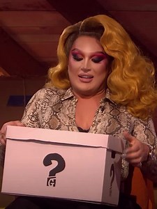 Don’t miss Guessable tonight at 9pm on Comedy Central UK ! So much fun! I had an absolute ball!!! #guessable | The Vivienne