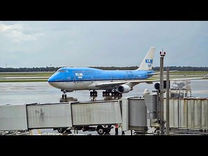 KLM Boeing 747-406M / Houston to Amsterdam / Upper Deck