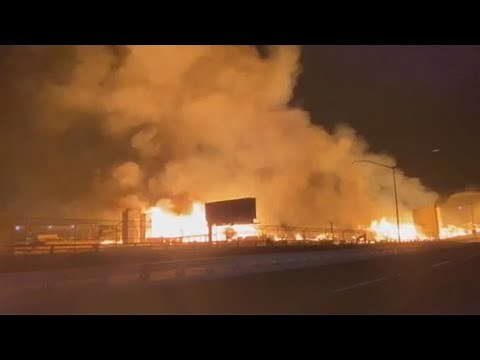 Giant fire breaks out in downtown Phoenix