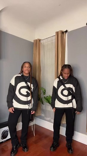 30K views · 661 reactions | 138_Shellie has a fat BUTT  _SplashTwinz | Splash & Twinz | Facebook