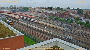 What a mix of traction at #York this morning! GB Railfreight #Class56 56081 with Avanti West Coast's new toy, #Class805 805005 (5Q91). Joined by CrossCountry trains #Class220 220002/020 (1S33) & London North Eastern Railway #Class801 #Azuma 801219 (1S07), all watched over by Direct Rail Services #Class37 37401 'Mary Queen of Scots' | Railcam