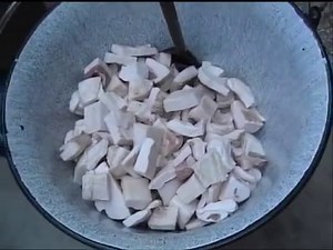 Házi töpörtyű sütése