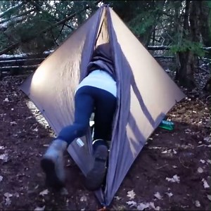 Fully Enclosed Tarp Camping • Pyramid Configuration Sausage on Fire | WildBeare