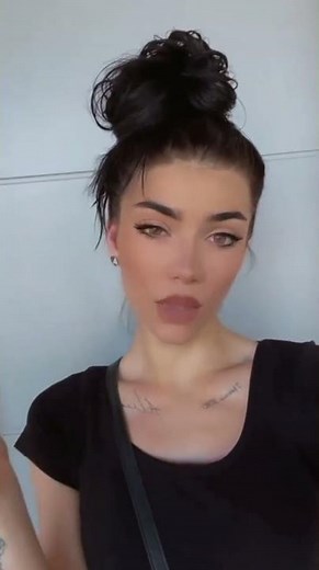 Girls Smoking status video😘❤️ girls smoking🥰👺