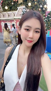 19K views · 2.1K reactions | Kiss me  | Hong Yok | Facebook