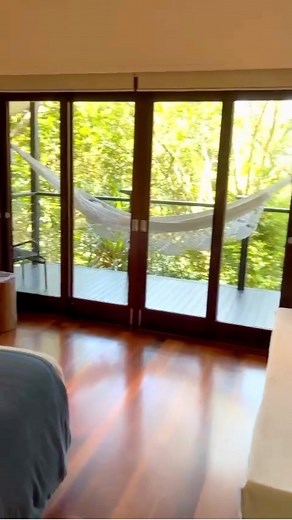 “Welcome to my room at @silkyoakslodge, where 40 treehouse-style suits sit amongst the lush greenery of Daintree Rainforest....” ~ @laurenhotravels | Luxury Lodges of Australia