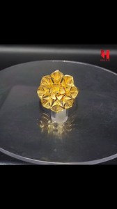 2.1K views · 46 reactions | Flower Design Ring  #fingerring #goldring #GoldRingForWomen #folwerdesignring #viralreelschallenge #reelsfbシ | Hasan Jewellers | Facebook