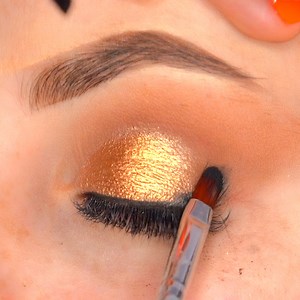 Drip in gold make up | This Is Brainy