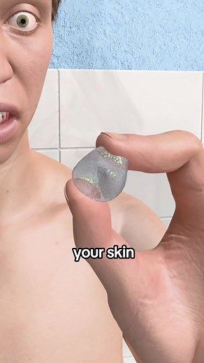 How to remove superglue from your fingers😱 | How To Get Super Glue Off Hands