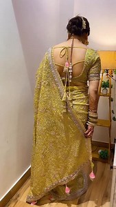 843K views · 5.6K reactions | Aap sabhi ka pyar dekhkar mujhe Rona aagya guys .. thankyou everyone.. meri saree mere hi page par aapko milegi @smritianand_collection ke page par . . Saree customise by @smritianand_collection . . Price of this saree 1599+shipping with full customise and designer by @smritianand_collection #smritianand23 #trendingreels #reelkarofeelkaro #sareefashion | Smritianand | Facebook