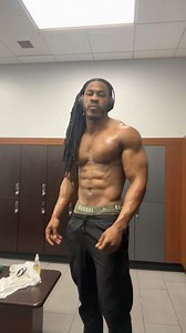 Yall like back dimples ?