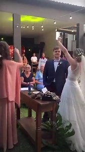 This couple found out Lewis Hamilton won the Brazilian GP during their wedding 🍾 He was even in attendance 😅 (via bialibardi/TW) | ESPN F1