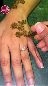 24K views · 485 reactions | Simple elegant rose pattern henna design ❤️ | Mehedi By Nowrin | Facebook