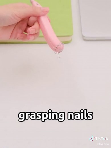 Apply to remove staples fastened on reaching 20 sheet of papers. Bulletin board staples can be removed simply. Magnetization has the function of grasping nails to eliminate loose falling staples. Push-style mechanism lifts staples easily without tearing paper, never worry your paper will be tear. #stapler #staple #staples #stationery #stationary #stationeryaddict