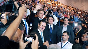 11K views · 223 reactions | Împreună pentru România normală! Suntem alături de Klaus Iohannis! | PNL Arad | Facebook