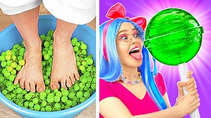 Boo Hoo 🧅😭 How to chop onions without tears #123go | 123 GO