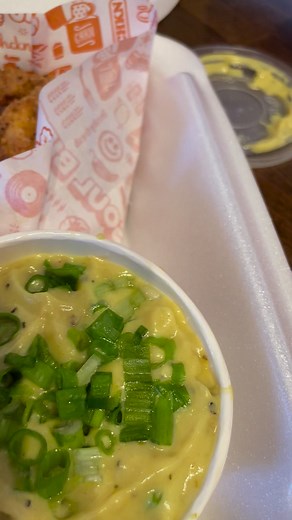 3.4K views · 576 reactions | Come enjoy lunch with me #soulbird #chicken #chickentenders #wings #foodie #fyp #fbreels | Home and Mortgages with Millie Kelly | Facebook