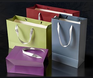 [Hot Item] FSC Restaurant Goodies Delivery Pack Handle Packaging Packing Custom Logo Printed Shopping Carrier Kraft Paper Cardboard Wrapping Gift Container Box Handbag Bag