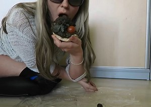 Linda's Ass Morning Poop Sandwich.