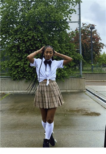 Behind the Scenes of a Roller Skate Photoshoot