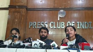 12K views · 613 reactions | Rio Olympics medallist Sakshi Malik announces retirement in a press conference. #Wrestling | Voice of Indian Sport | Facebook