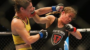 Ma za sobą wiele uderzeń w głowę. Przekaże swój mózg do badań