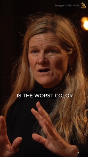 🎬 A new interview with Ellen Kuras is now on our YouTube! 🎬 Ellen Kuras, the renowned cinematographer and director known for masterpieces like "Eternal Sunshine of the Spotless Mind" and "Blow", shares her thoughts and inspirations. 🎥✨ In an interview short on our YouTube, Ellen reveals that she hates the color Congo Blue! 🎨😲 How about you? Is there a color that gives you the chills? Let us know in the comments! 🖌️👇 #EllenKuras #Interview #Colors #Film #Inspiration #CongoBlue --- 🎬 Nowy 