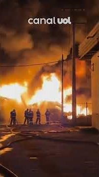 Large fire hits factory in Manaus; watch videos