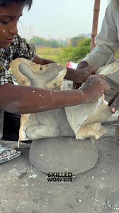 From Mold to Deer: The Cement Craft! 🛠️ #howitsmade #sculptureart #diy #statueofunity #cementcraft #artcreation #sculpture #process #creativecrafts #deer #statue #handmadeart | Skilled Workers