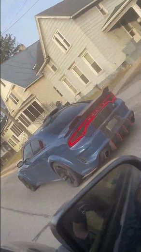 392 scat letting her eat