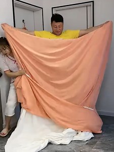 51K views · 78 reactions | Here's a tip to make your bedding covers in a few seconds! | Handy Dandy | Facebook