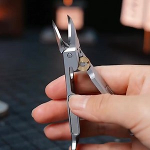672 reactions · 25 shares | Designed specifically for people with thick, hard, and ingrown toenails (nails growing into the flesh), solving the pain points of ordinary nail clippers—✨✨they can't cut, can't reach, and easily split nails. It's a professional tool for ingrown toenails care and trimming stubborn nails.❤️❤️ | Moderobot.com | Facebook
