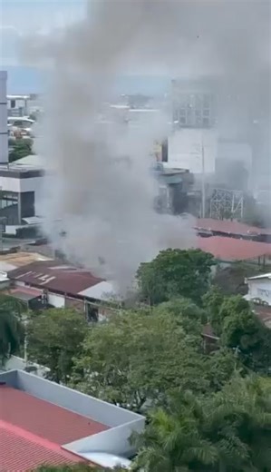 13K views · 40 reactions | #SunStarBreaking A fire broke out in Bajada near Abreeza Mall Davao City on Tuesday morning, June 18, 2024.  Davao City Public Information Page #AllYouNeedToKnow | SunStar Davao | Facebook