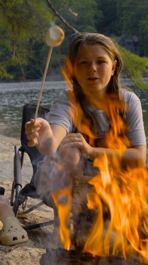 Castaway Beach Bonfire nights are where sandy shores, crackling fires, and the shimmering lake create the perfect ambiance for unforgettable adventures. Let the exploration begin! 🔥🏖️🚣‍♂️ Book your next adventure at the link below: https://bearlakereserve.com/search-rentals/ #bearlakereserve #lakelife #beachbonfire #mountainlakeresort #mountaingetaway BLR Realty, LLC | Bear Lake Reserve