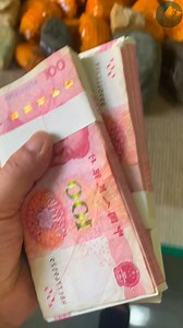 166K views · 2.9K reactions | Green Jade stone cutting!! . #jade #jadeite #emerald #crystals #jadestonecutting #gems | Emerald Blink | Facebook