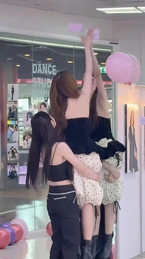 [S.nur updated X 14.11.25] “Yêu các bạn Chowder 💜” #DangerousQueenTheSeries#คนโปรดของควีน #TKNur #แตงกวาเหนือ #Nurdesoraya #TKphinyanech #TKNURVietnamFC —————————————- Chỉ lại ga lăng, cưng chiều cỡ đó kh đó 😌 -durian- | TKNUR Vietnam FC