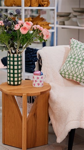 Join Percy Pig and Colin the Caterpillar on an egg-citing mission to find some Easter eggs.... can you spot them? 🐷🐛#MandSFood #EasterEggs | Marks and Spencer