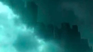 Unerklärbares Phänomen: Schwebende Stadt über China