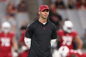 Cardinals' Head Coach Jonathan Gannon Gives One Of The Worst Motivational Speeches In The History Of The Spoken Word
