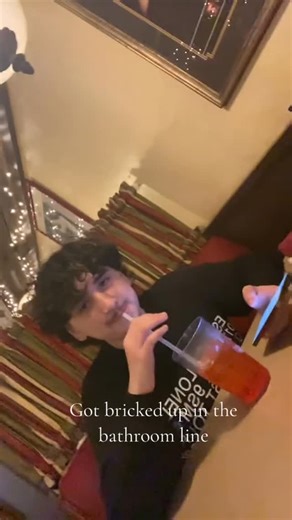 Royalty Honey USA on Instagram: "Yall think he put in work or nah? 藍 #HoneyPacks #RoyalHoney #VIPHoney #RoyaltyHoneyUSA #Miel #CouplesGoals"