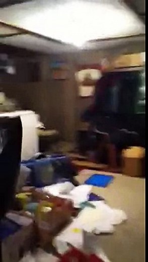 Spying on my friends mom (part 1)