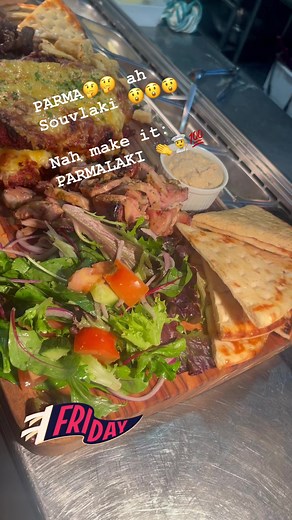 PARMALAKI PLATTER #FOOD #dining #souvlaki #melbourne #melbournefoodie #beerlovers #parma #platters Hellenic World #greekfood #italianfood #craftbeerlover #wine #foodie | FAT CHEF Keilor East