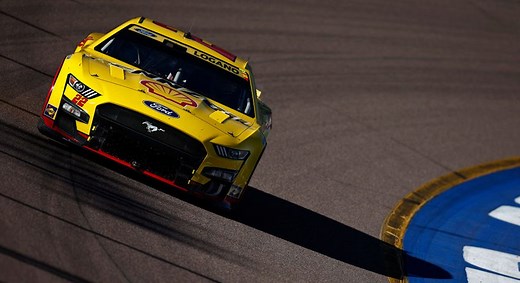 Joey Logano dominates at Phoenix to win second Cup championship